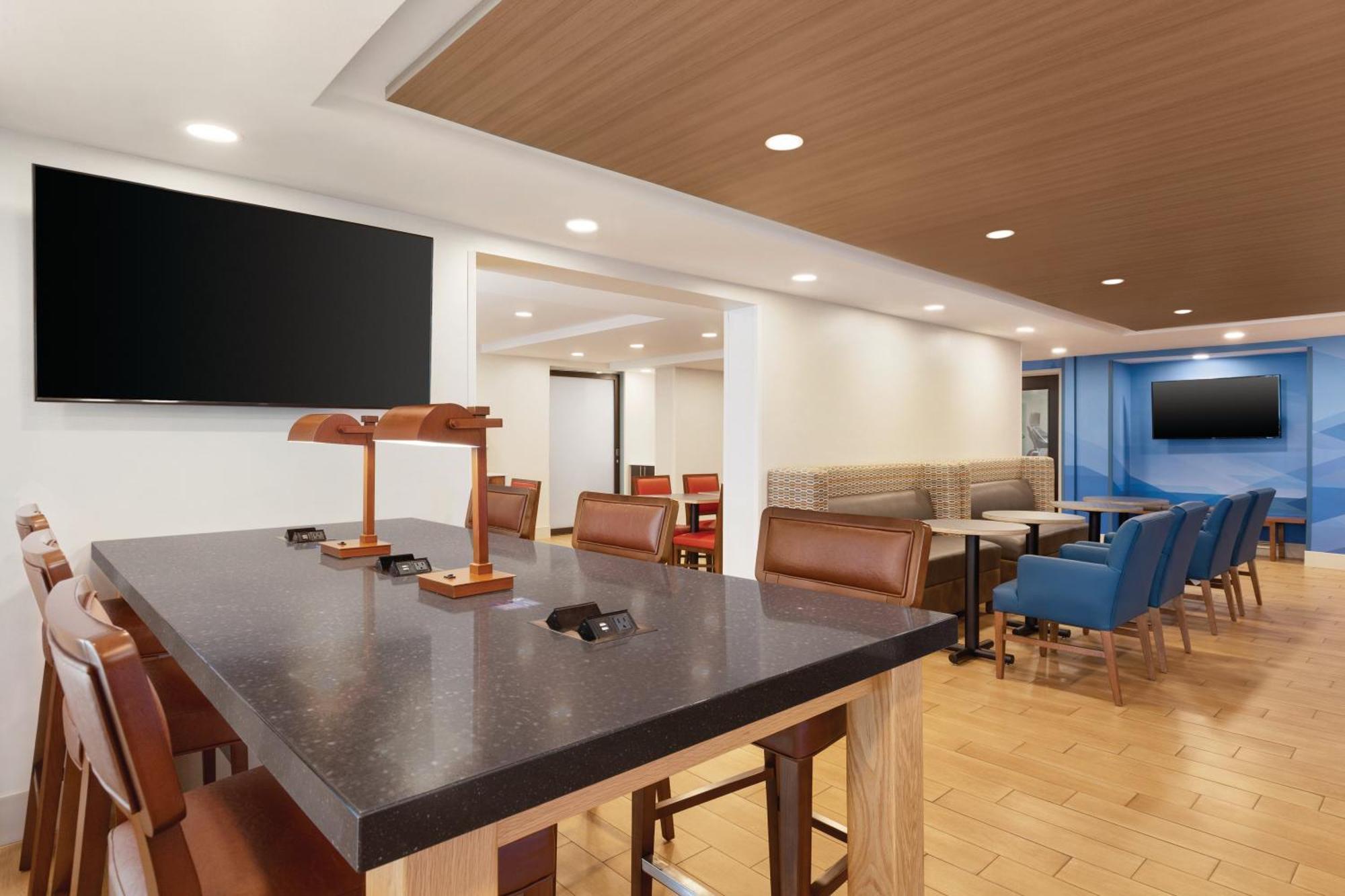 Holiday Inn Express Hartford South - Rocky Hill By Ihg Buitenkant foto
