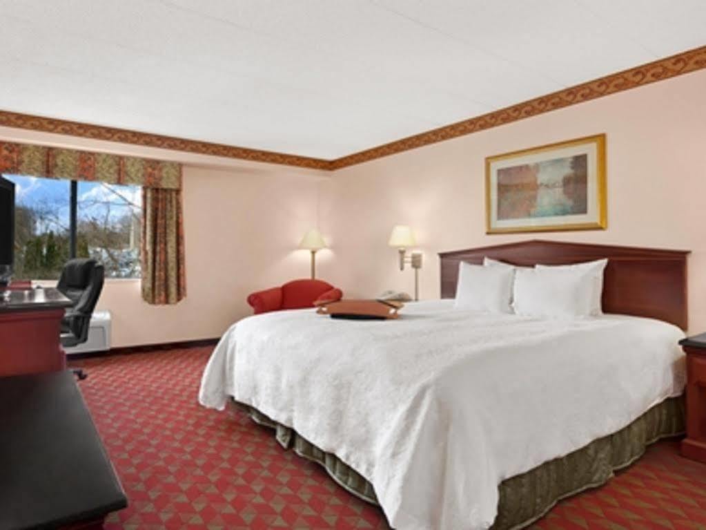 Holiday Inn Express Hartford South - Rocky Hill By Ihg Buitenkant foto